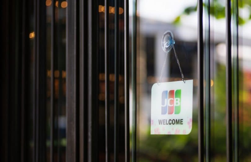 Finex hợp tác cùng JCB và VPBank ứng dụng Rolly AI – Tăng cường sức mạnh cho đội ngũ bán hàng Direct Sale